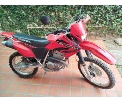 Honda XR 250 Tornado 2013 – 18.300 km – Service completo